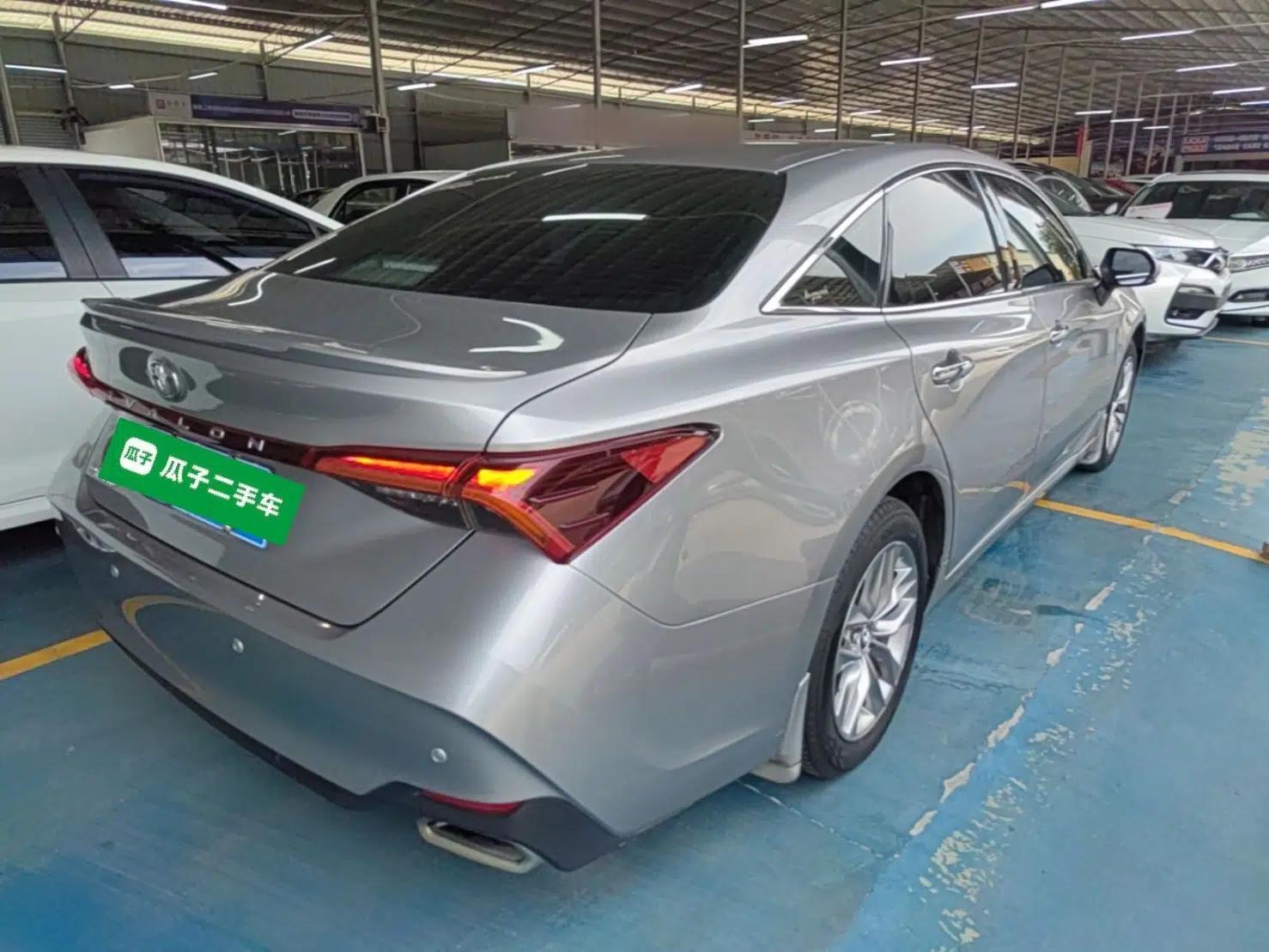 Toyota Avalon 2021 2.5L Luxury Edition — миниатюра 6