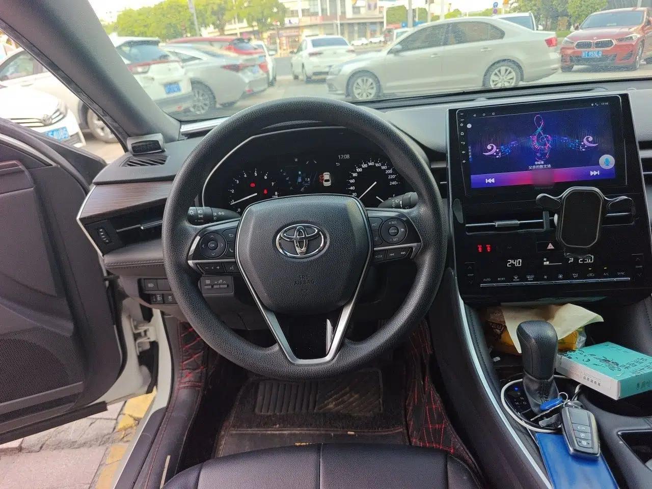 Toyota Avalon 2022 2.0L Ambition Edition — миниатюра 10