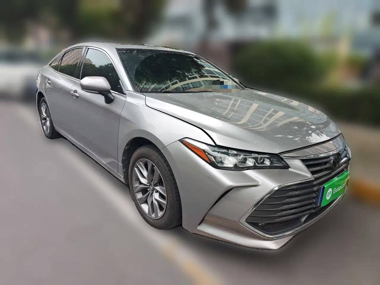 Toyota Avalon 2019 2.5L Ambition Version China V Standard — миниатюра 3