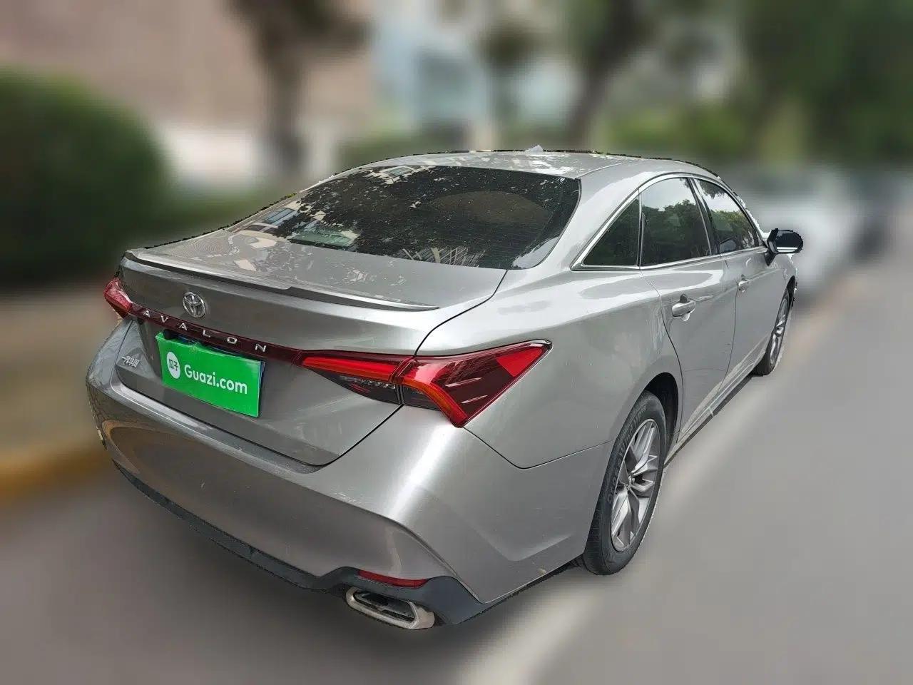 Toyota Avalon 2019 2.5L Ambition Version China V Standard — миниатюра 6