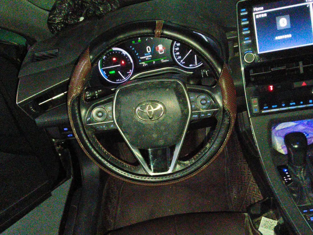 Toyota Avalon 2019 Dual-Engine 2.5L Luxury Edition China VI Standard — миниатюра 10