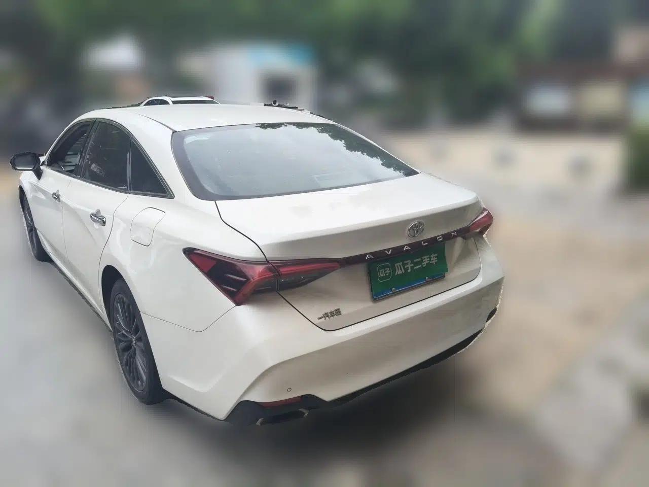 Toyota Avalon 2019 2.0L XLE Premium Edition China VI — миниатюра 4