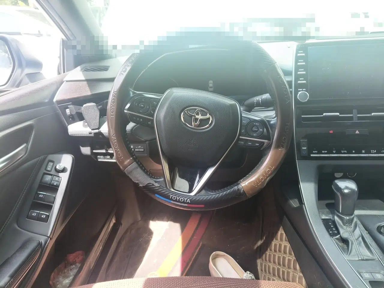 Toyota Avalon 2019 2.0L XLE Premium Edition China VI — миниатюра 10