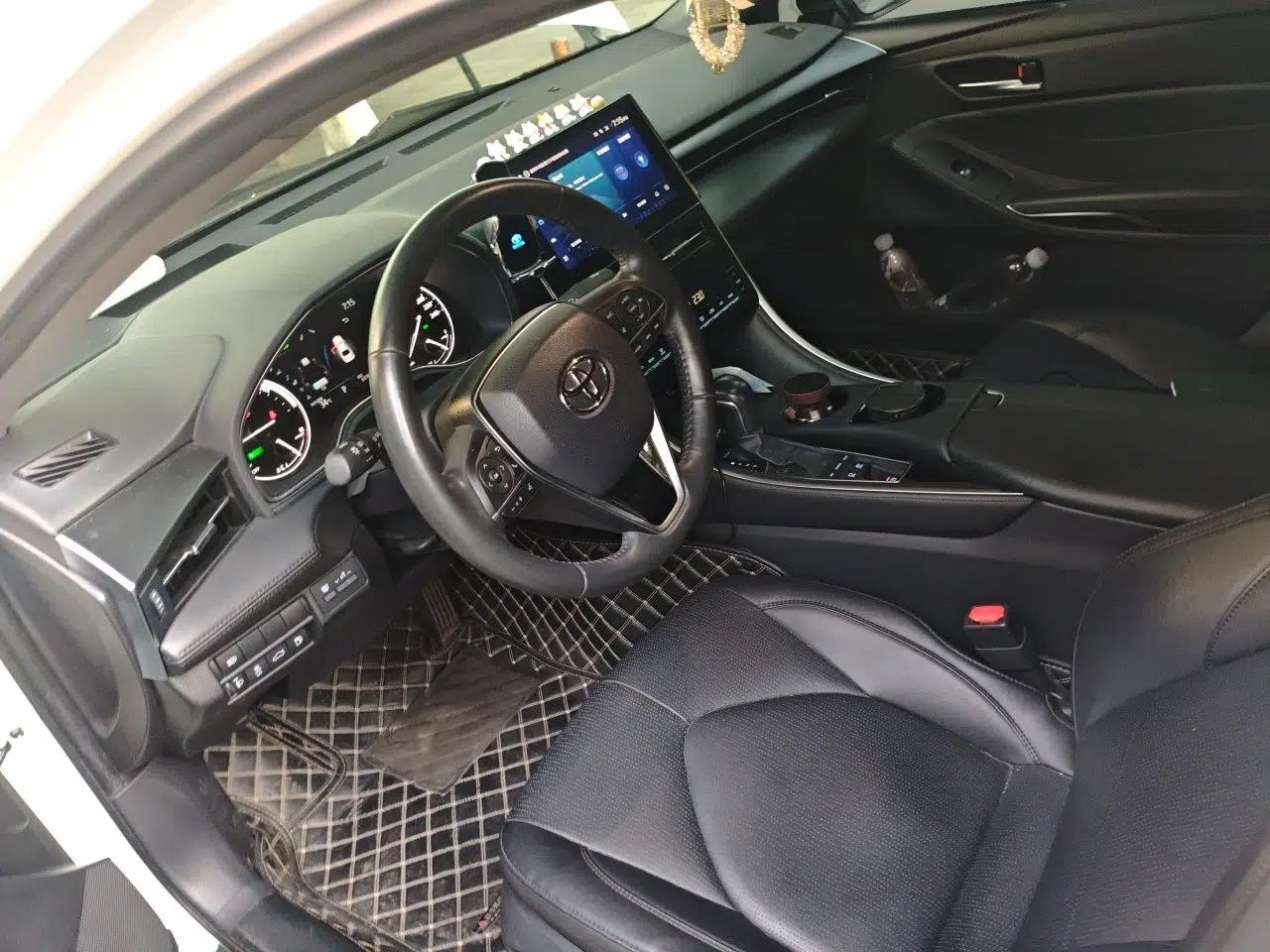 Toyota Avalon 2022 Dual-Engine 2.5L Luxury Edition — миниатюра 10