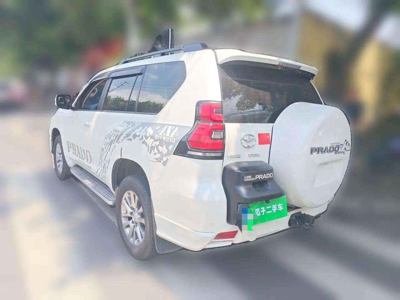 Toyota Prado 2019 3.5L Automatic TX-L Deluxe Edition with Rear-Mounted Spare Tire — миниатюра 4