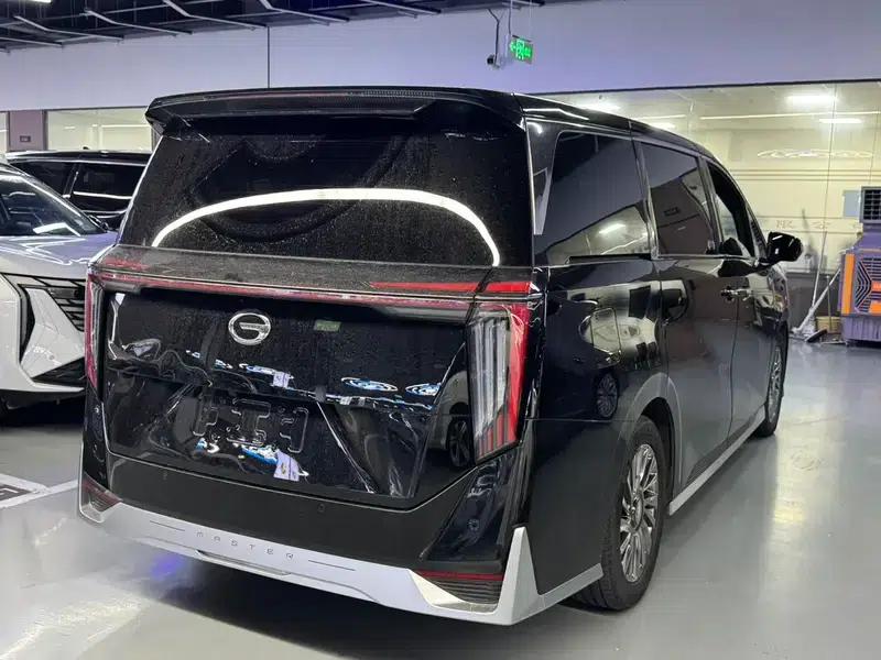 Trumpchi M8 2023 Master Series 2.0TGDI Flagship Edition — миниатюра 6
