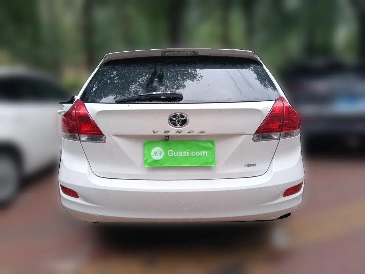 Toyota Venza 2013 2.7L 4x4 Luxury Edition — миниатюра 5