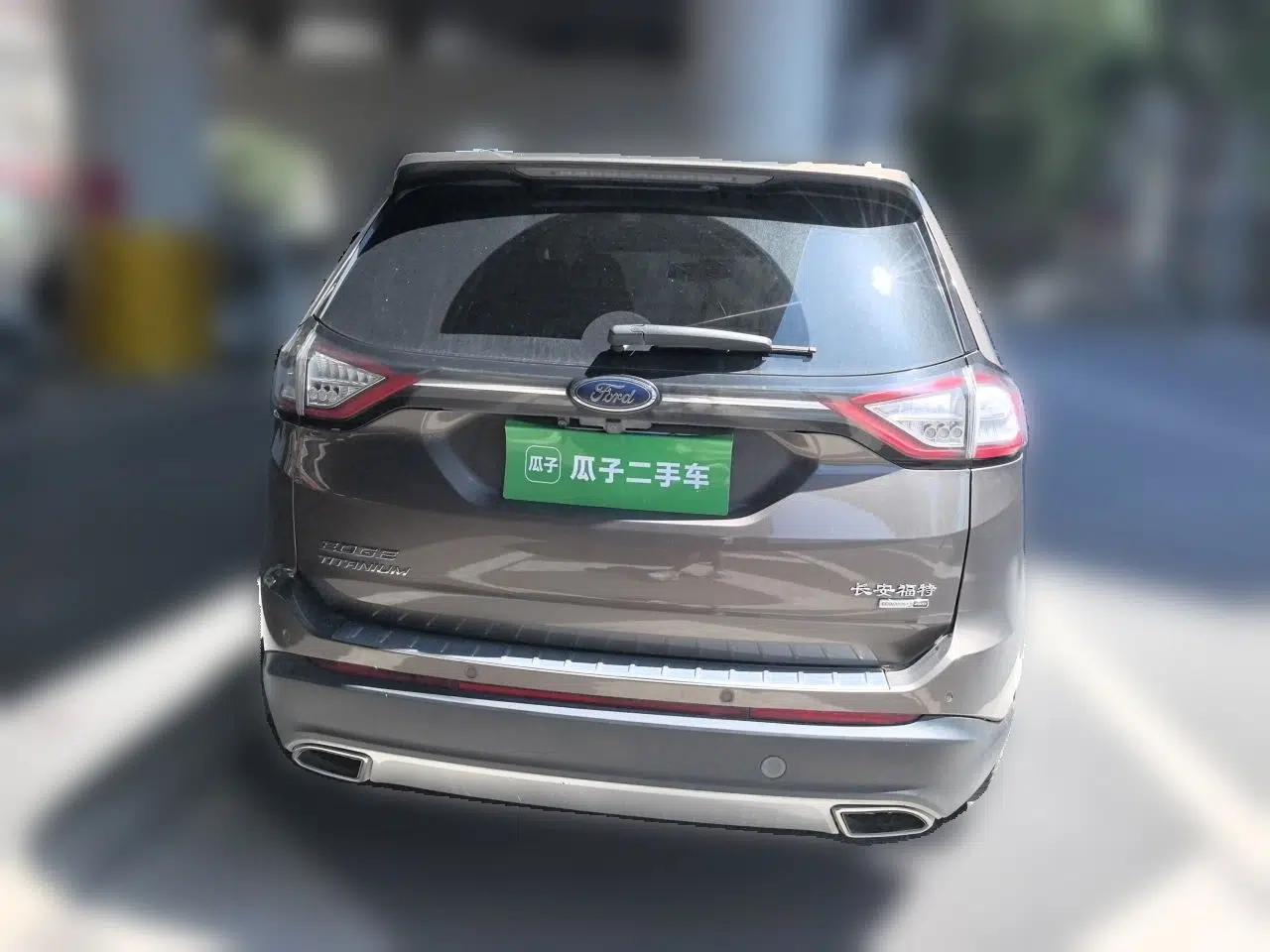 Ford Edge 2016 EcoBoost 245 Four-Wheel Drive Titanium 7-Seater — миниатюра 5