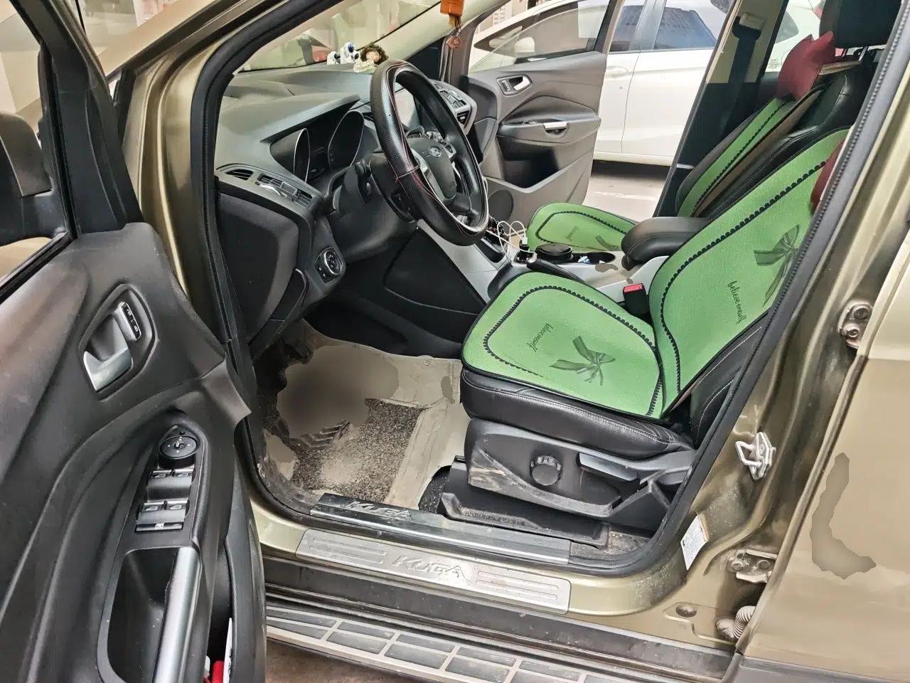 Ford Kuga 2015 1.5L GTDi Two-Wheel Drive Fashion Edition — миниатюра 16