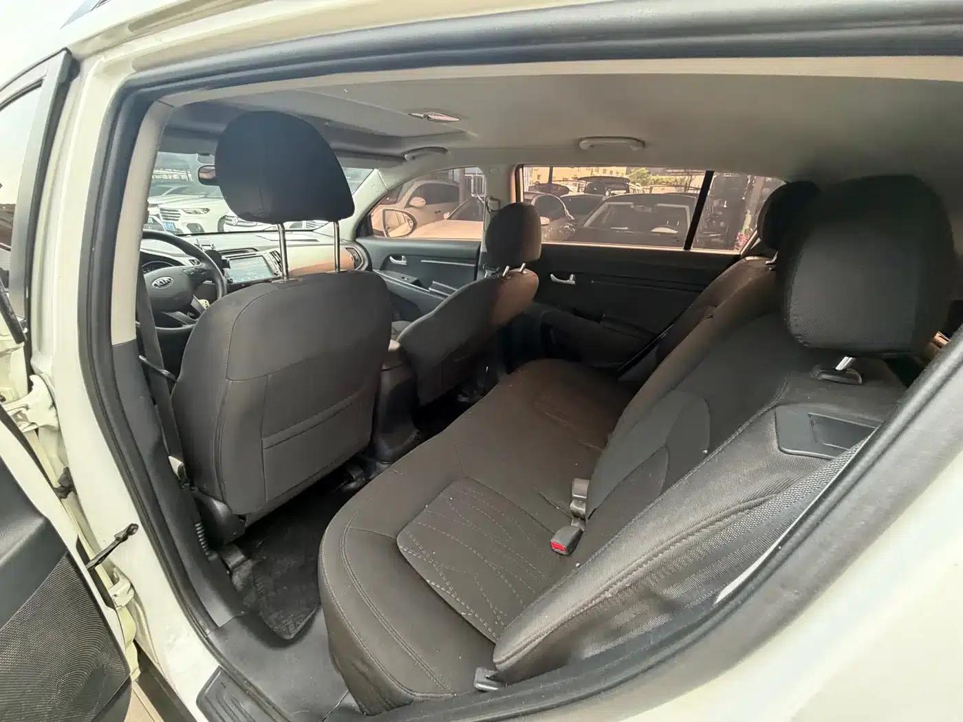 2015 Kia Sportage 2.0L Automatic 2WD GL — миниатюра 6