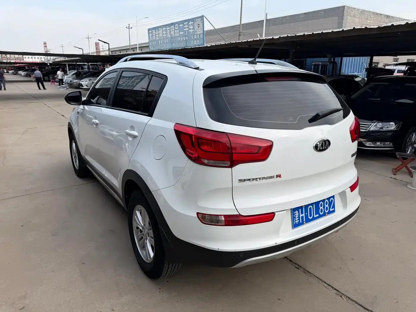 2015 Kia Sportage 2.0L Automatic 2WD GL — миниатюра 10