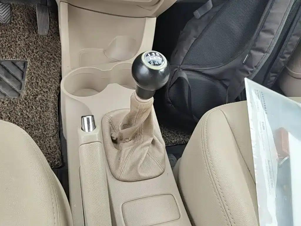 2013 Kia Sportage 2.0L Manual 2WD GL — миниатюра 14
