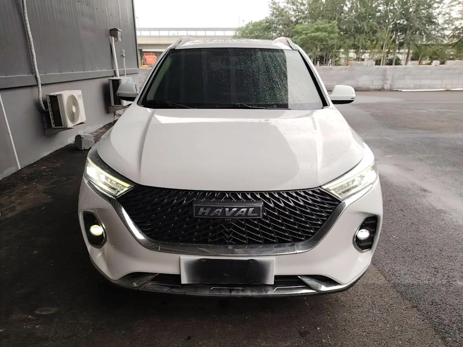 Haval M6 2023 PLUS 1.5T DCT Luxury Smart Connectivity Model — миниатюра 2