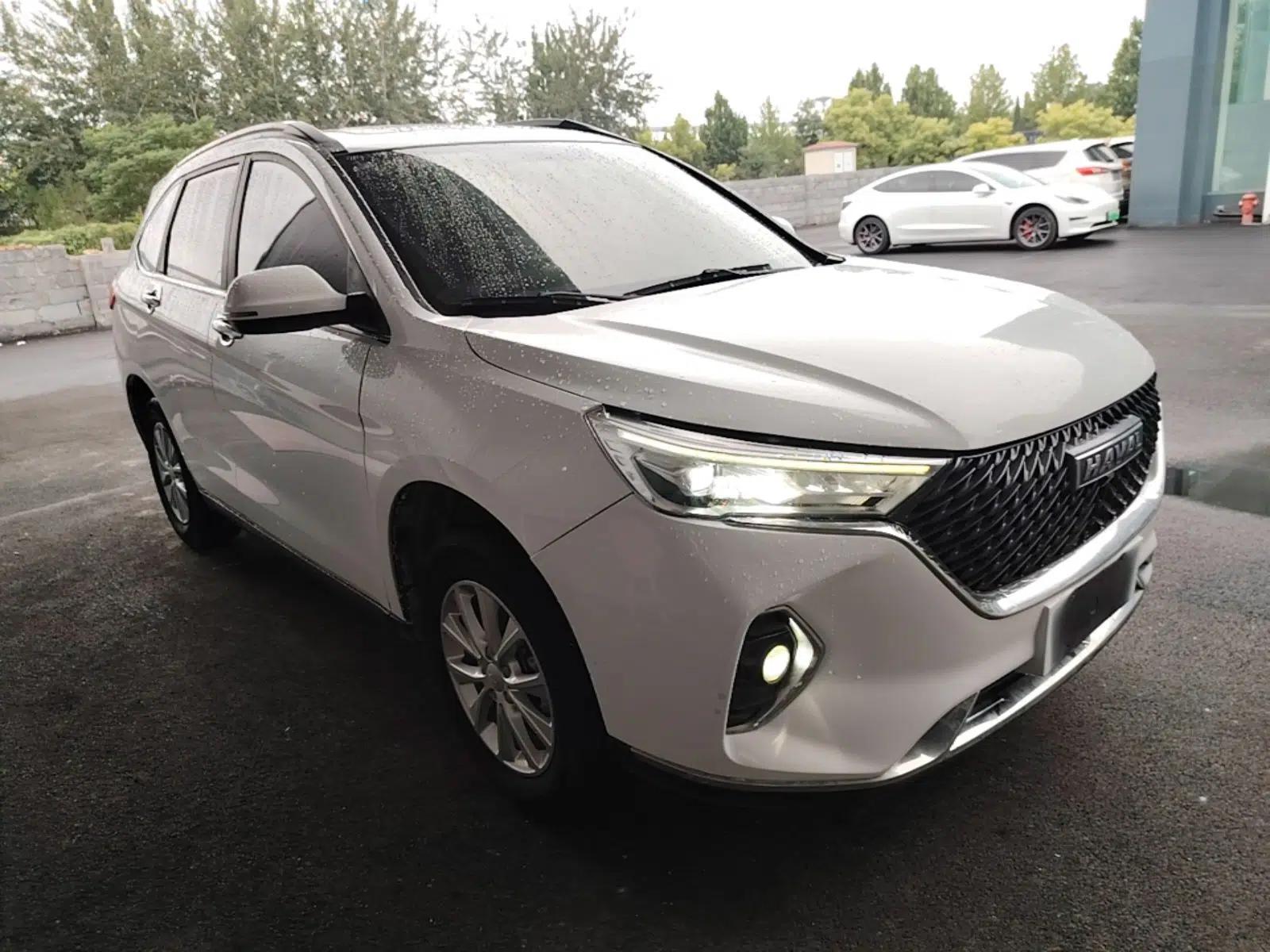 Haval M6 2023 PLUS 1.5T DCT Luxury Smart Connectivity Model — миниатюра 3