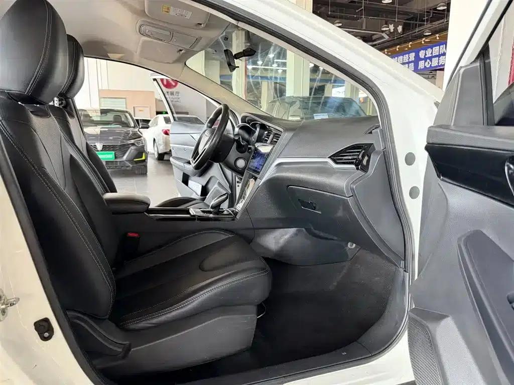 Venucia D60EV 2020 Standard Range Smart Edition — миниатюра 12