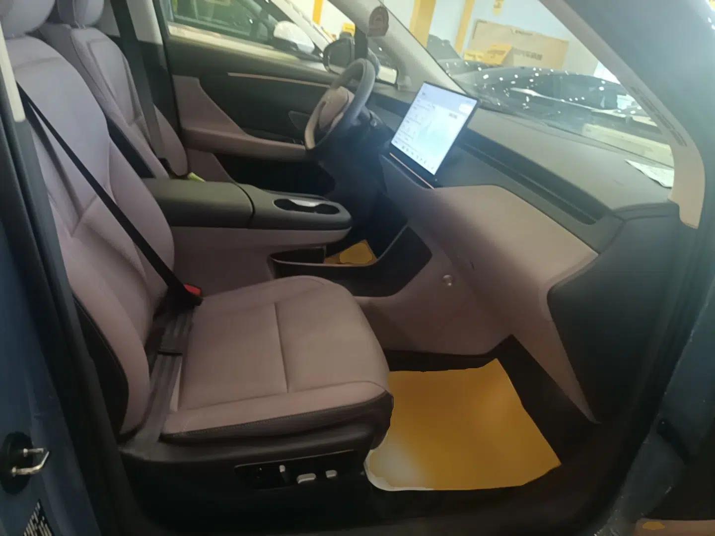 Hongqi Tiangong 06 2025 660 4x4 Smart Selection Edition — миниатюра 19