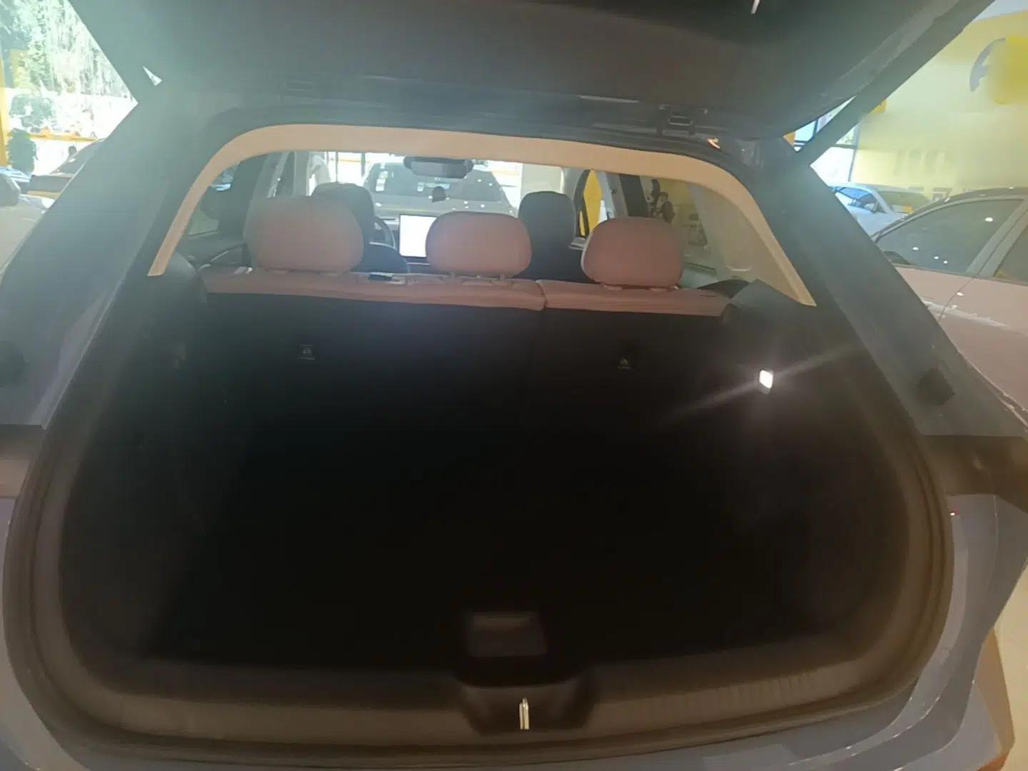 Hongqi Tiangong 06 2025 660 4x4 Smart Selection Edition — миниатюра 22