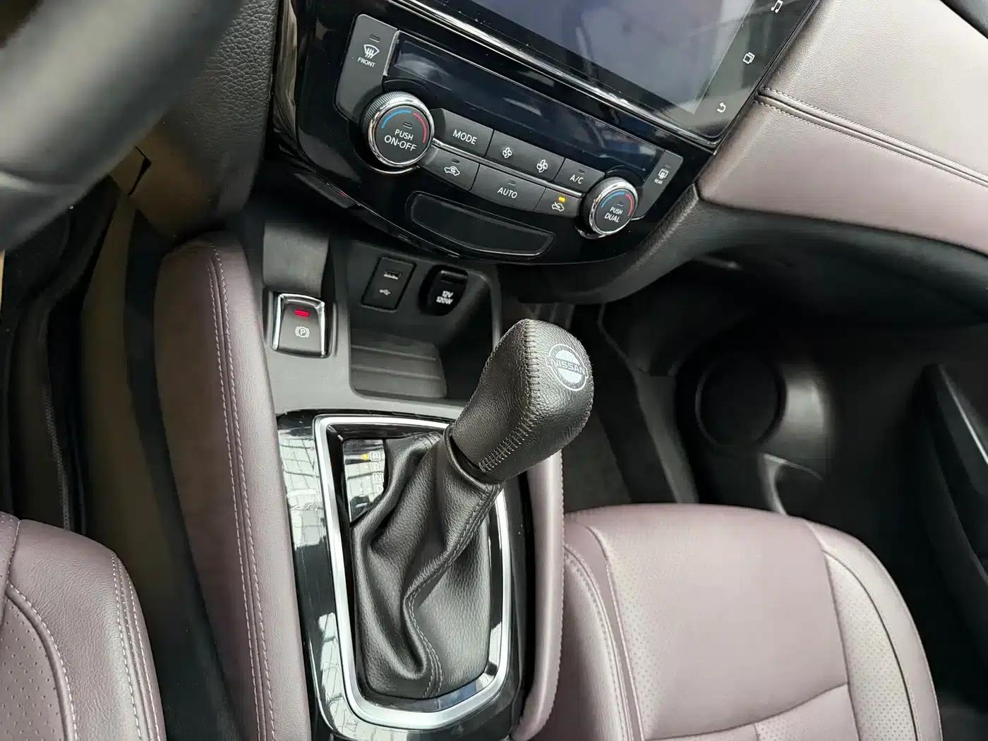 Nissan Qashqai 2022 2.0L CVT XV Prem Luxury Edition — миниатюра 10