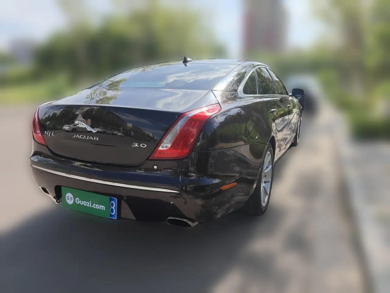 Jaguar XJ 2014 XJL 2.0T Two-Wheel-Drive Elegant Business Edition — миниатюра 6