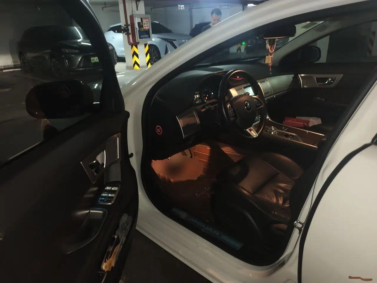 Jaguar XF 2014 XF 2.0T Prestige Edition — миниатюра 16