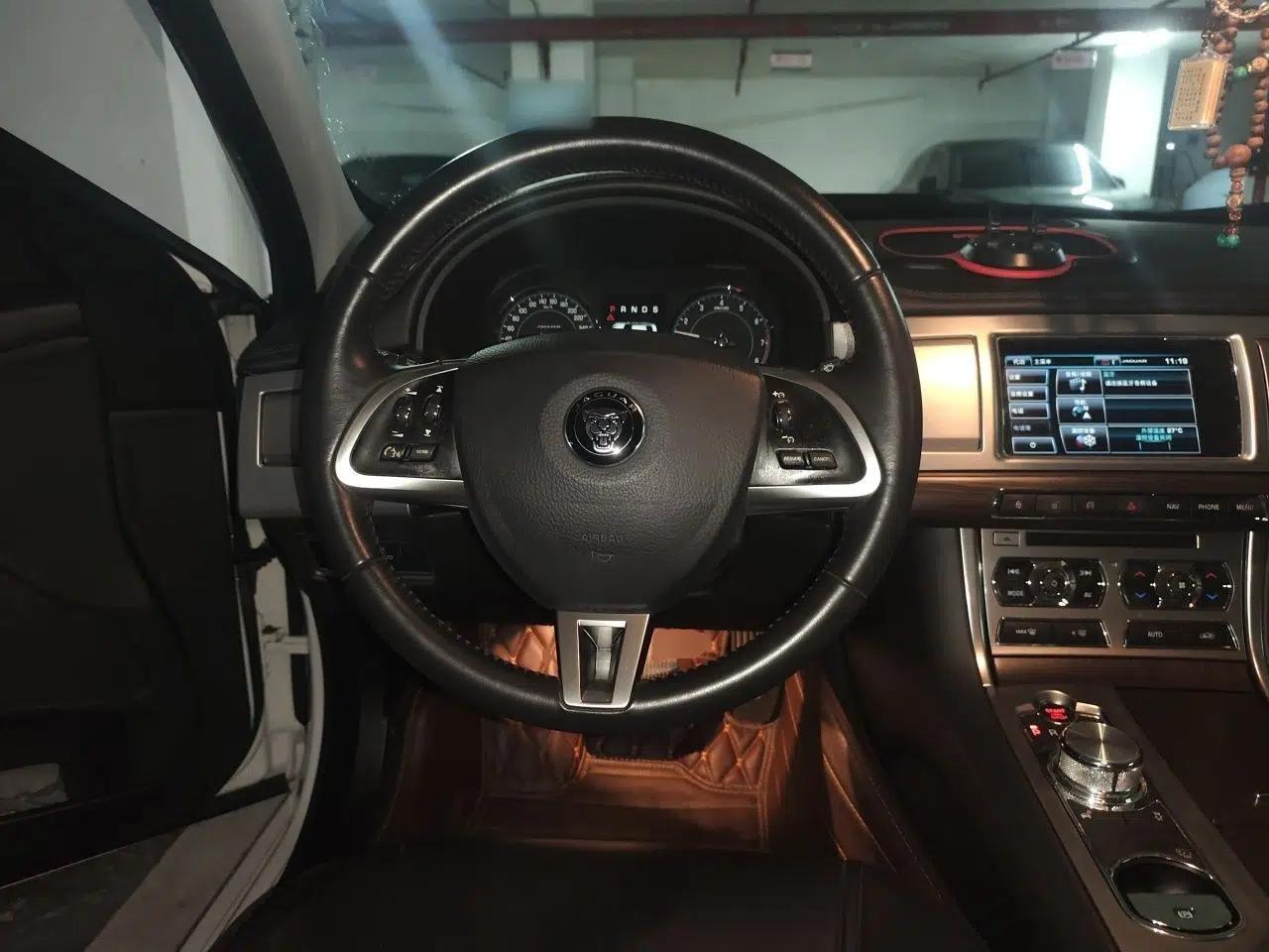 Jaguar XF 2014 XF 2.0T Prestige Edition — миниатюра 10