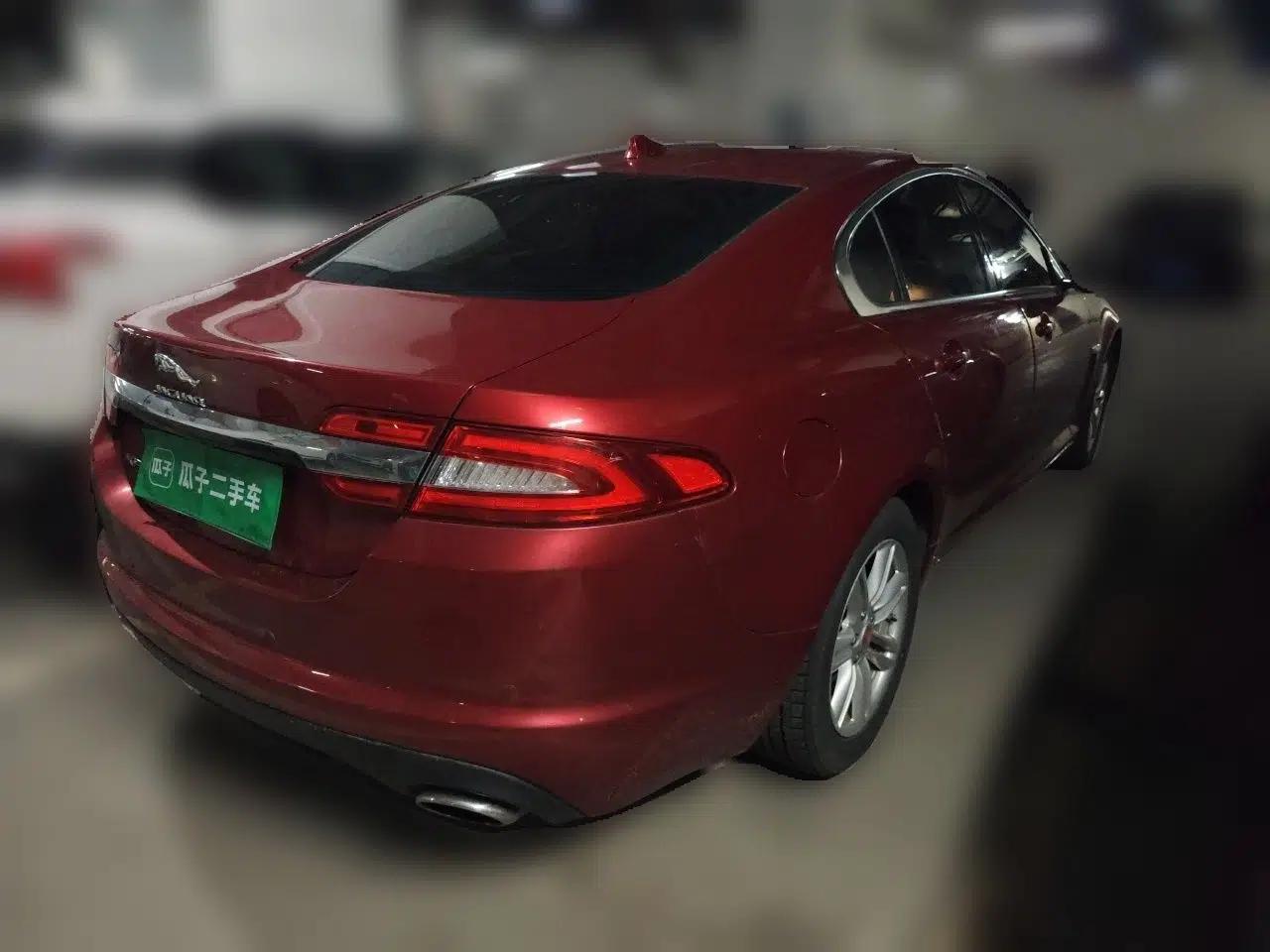Jaguar XF 2013 XF 2.0T Cambridge Limited Edition — миниатюра 6