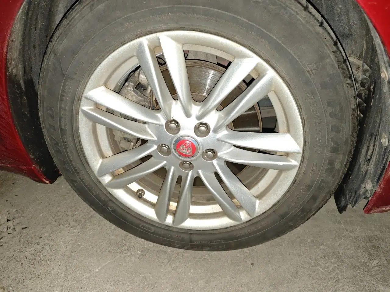 Jaguar XF 2013 XF 2.0T Cambridge Limited Edition — миниатюра 8