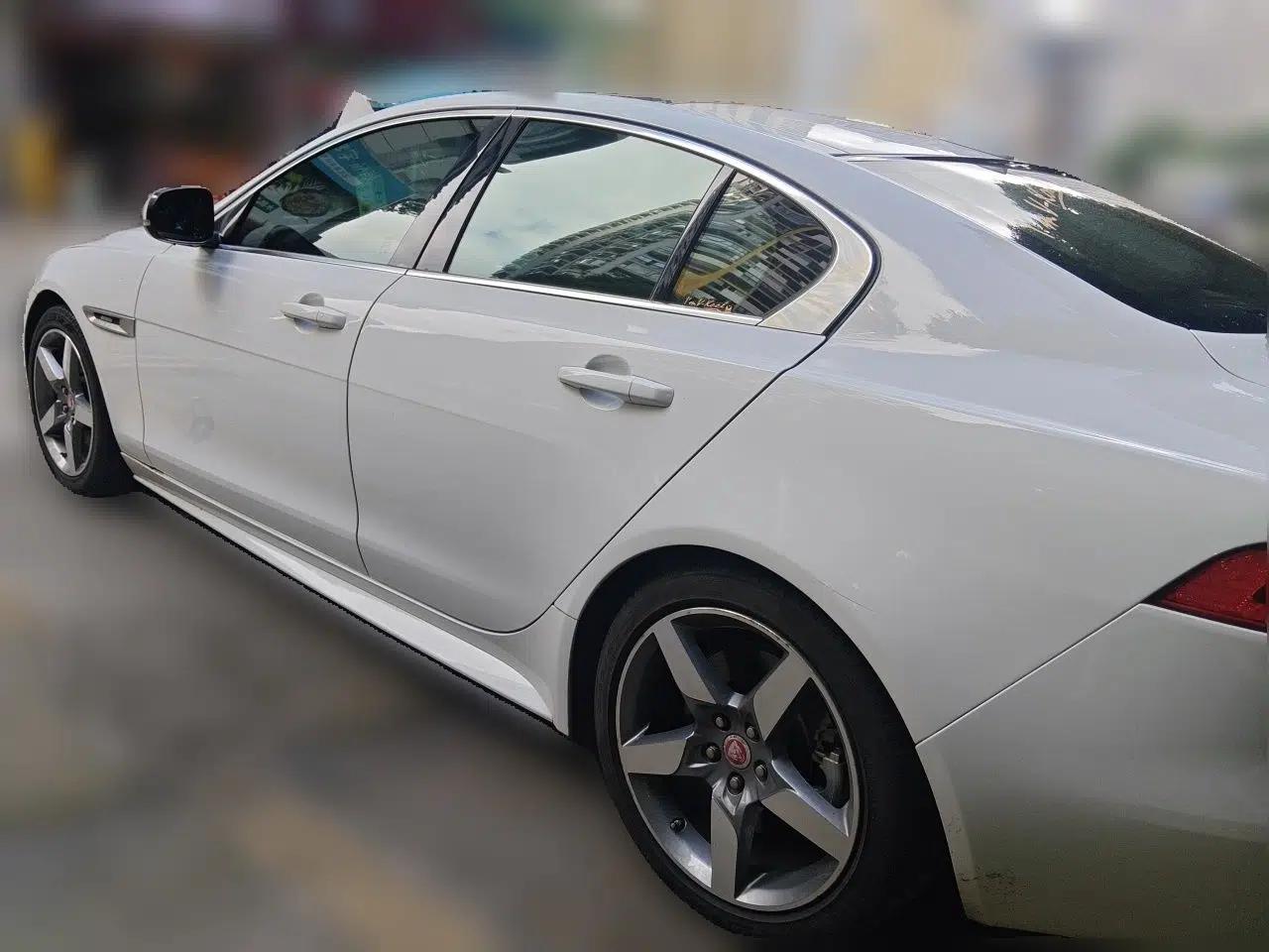 Jaguar XE 2017 2.0T 200 PS R-Sport — миниатюра 4
