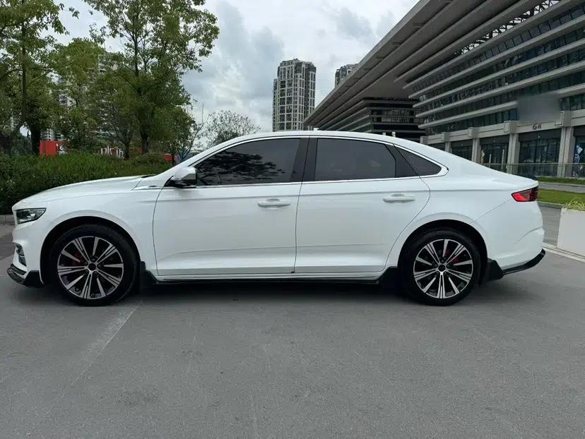 Geely Auto Preface 2025 Dongfang Yao 2.0TD Lanxing Edition — миниатюра 3