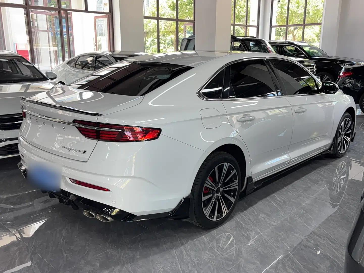 Geely Auto Preface 2025 Dongfang Yao 2.0TD Lanxing Edition — миниатюра 6