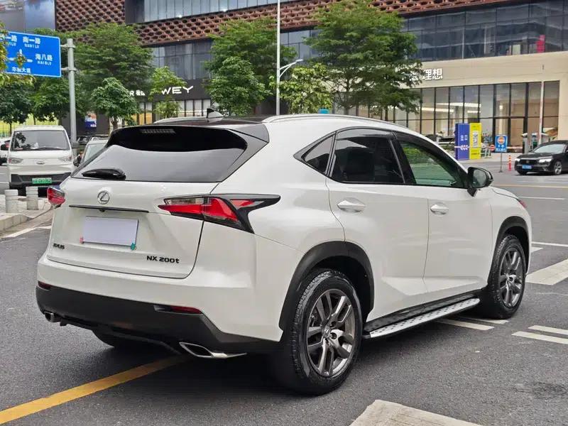 Lexus NX 2015 200t AWD Sport Edition — миниатюра 6