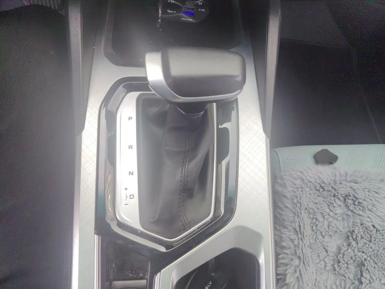 Geely Auto Emgrand L 2022 1.4T CVT Ultimate Model — миниатюра 14