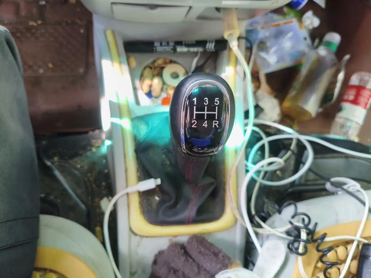 Jinbei New Hiace X30L 2021 1.5L Wealth Edition Bus Non-Air-Conditioned China VI Standard SWC15M — миниатюра 11