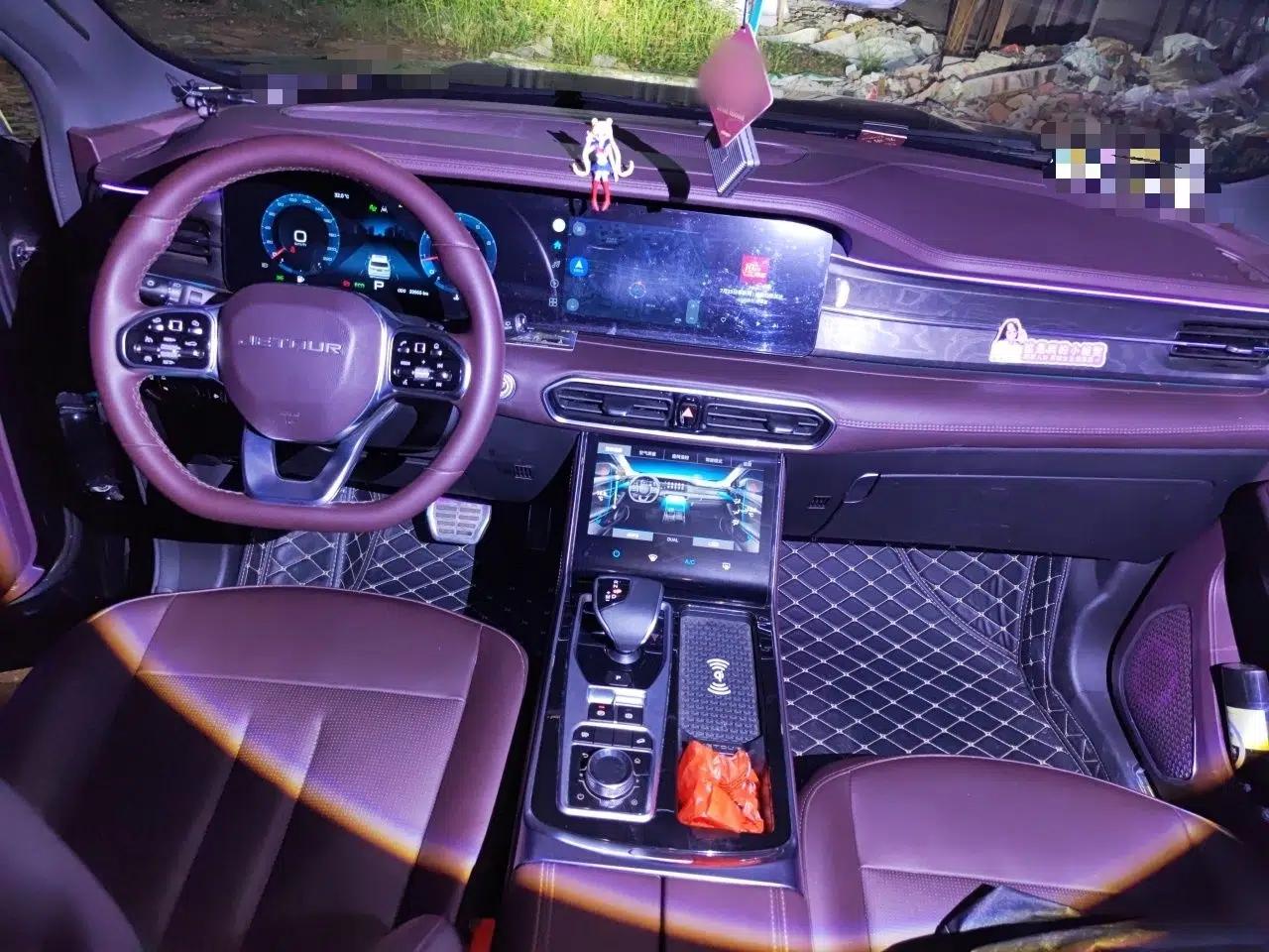 JETOUR X90 2023 Zilong 2.0T DCT Changsheng Edition 7-Seater — миниатюра 9