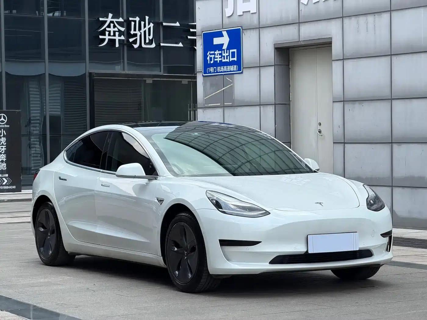 Model 3 2020 Facelift Standard Range Rear-Wheel Drive Upgrade — миниатюра 3