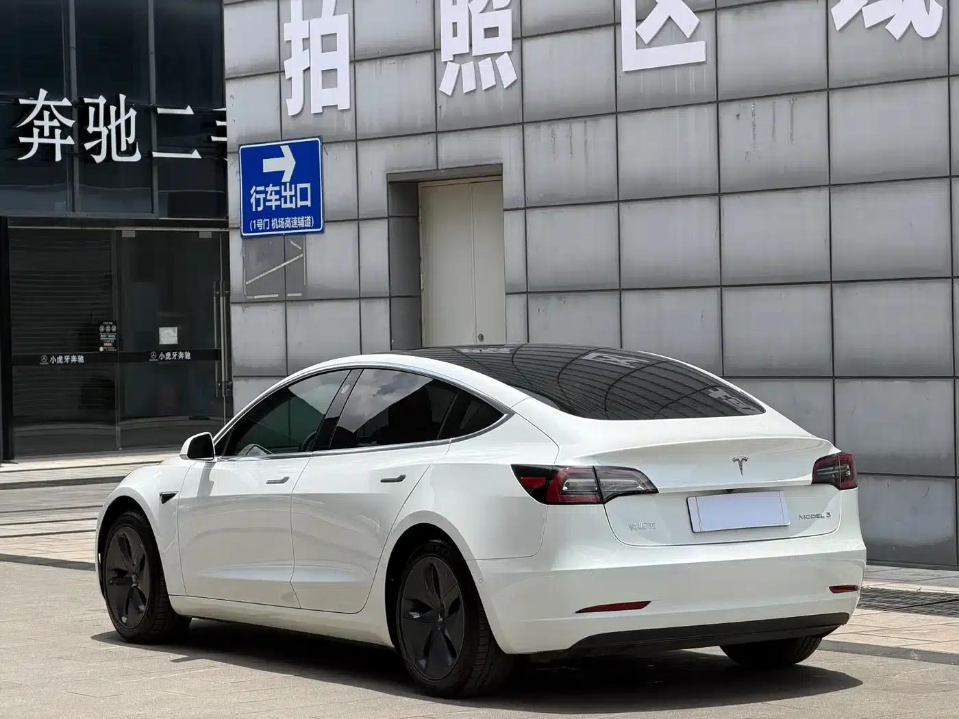 Model 3 2020 Facelift Standard Range Rear-Wheel Drive Upgrade — миниатюра 10