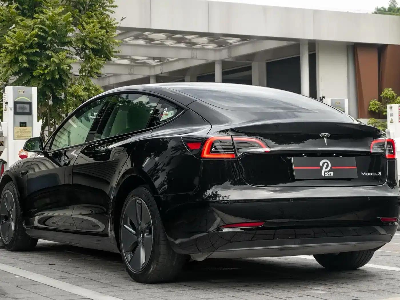 Model 3 2022 Rear-Wheel Drive — миниатюра 4