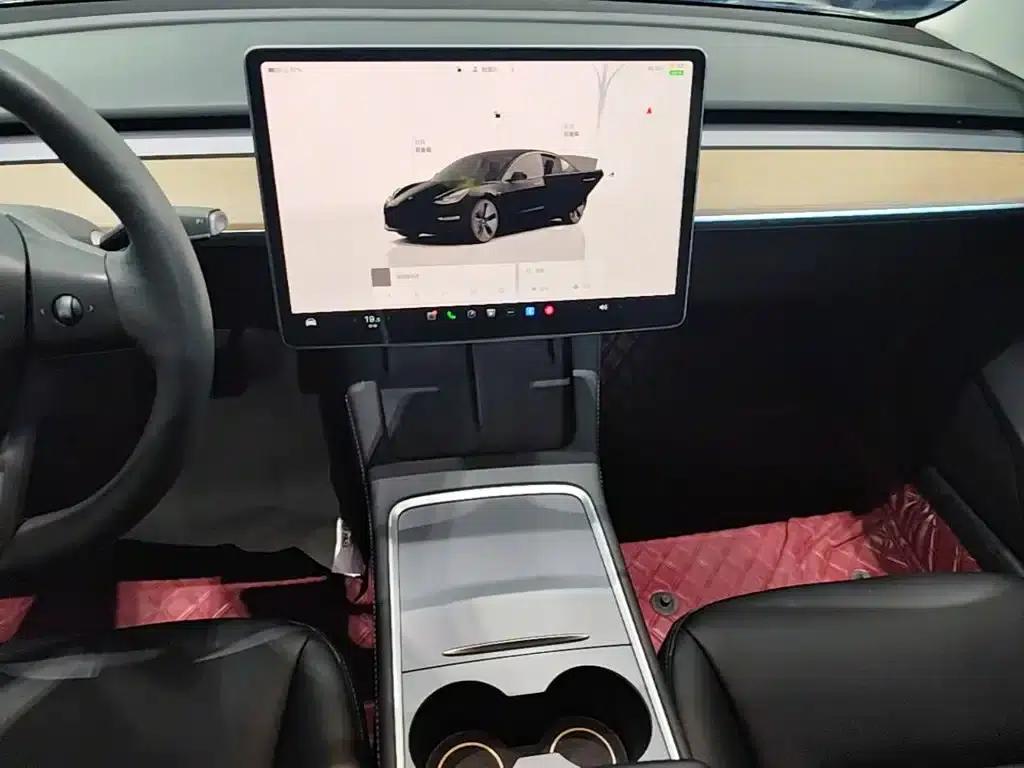 Model 3 2022 Rear-Wheel Drive — миниатюра 13