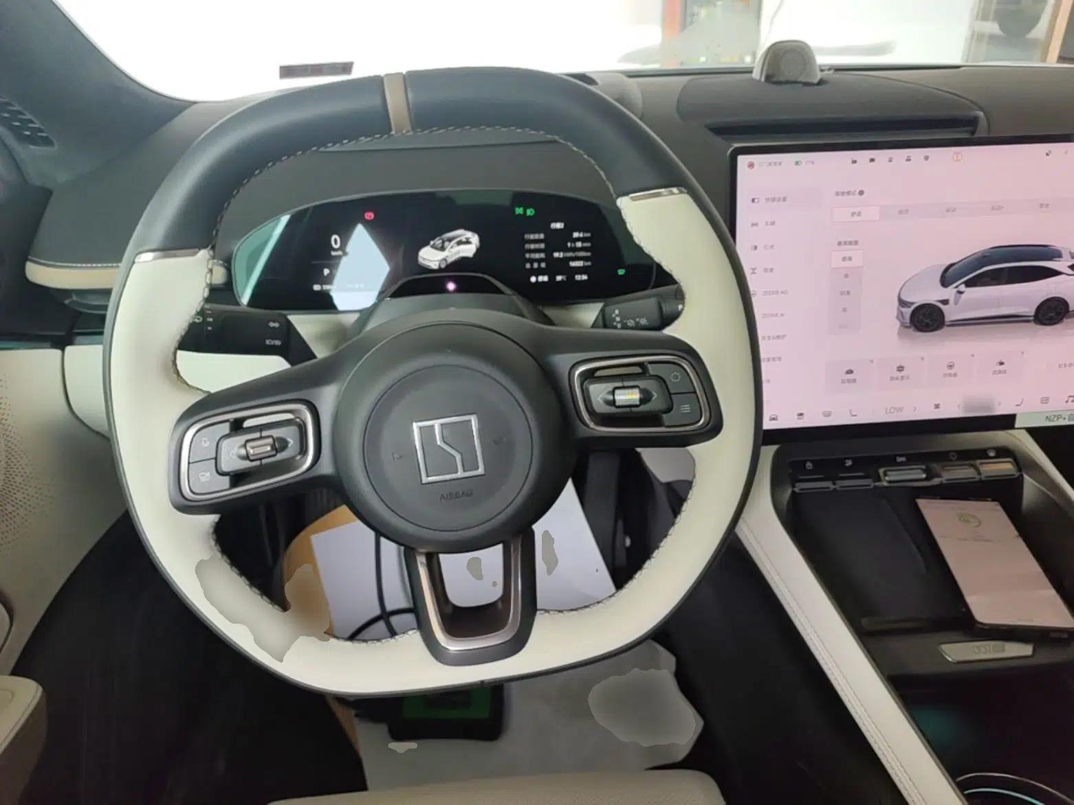 Zeekr 007GT 2025 Four-Wheel Drive Intelligent Driving Version 75 kWh — миниатюра 18