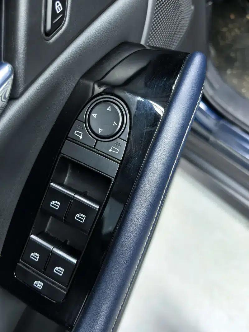 Mazda CX-30 2022 2.0L Automatic Elegance Edition — миниатюра 9