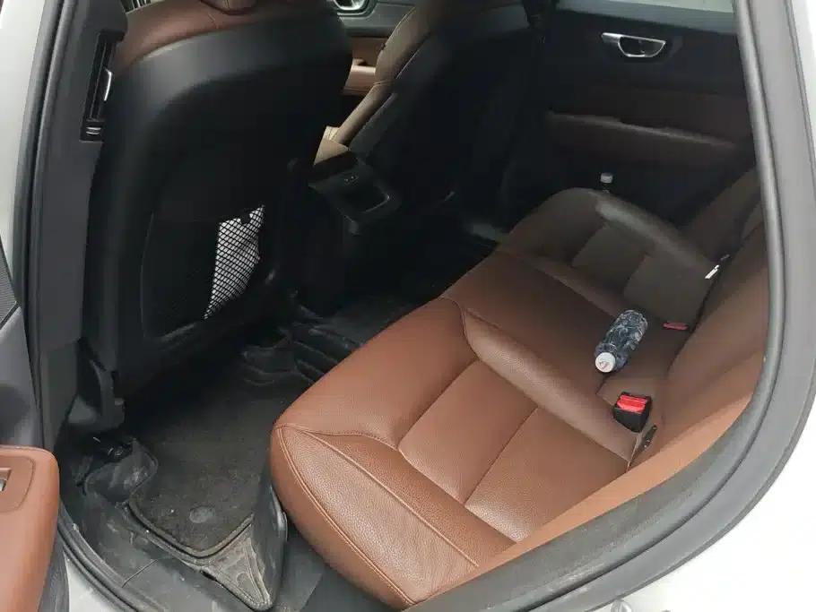 2024 Volvo XC60 B5 AWD Inscription Luxury Edition — миниатюра 11