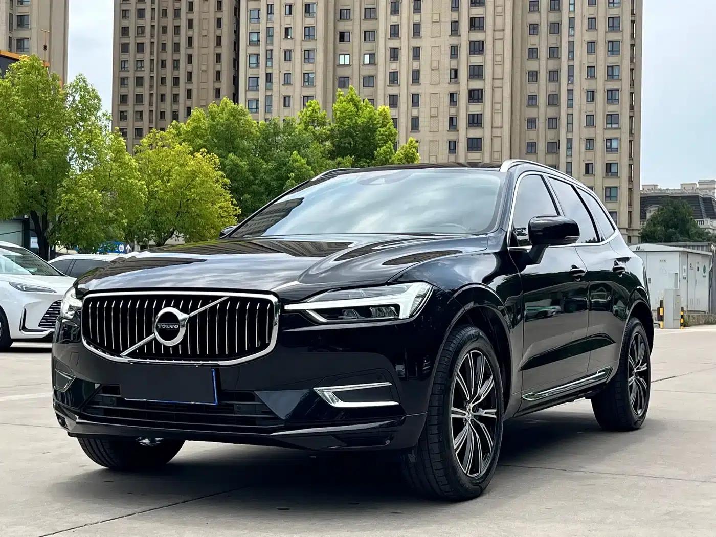 2021 Volvo XC60 T5 AWD Inscription Luxury Edition — миниатюра 1