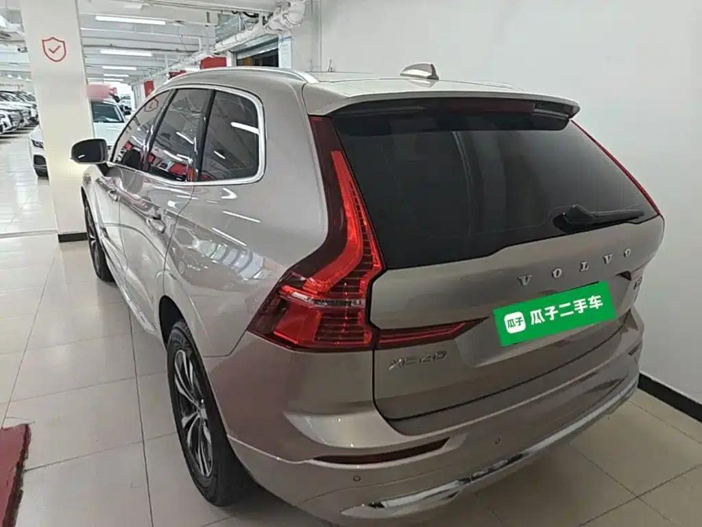 2024 Volvo XC60 B5 AWD Inscription Luxury Edition — миниатюра 5