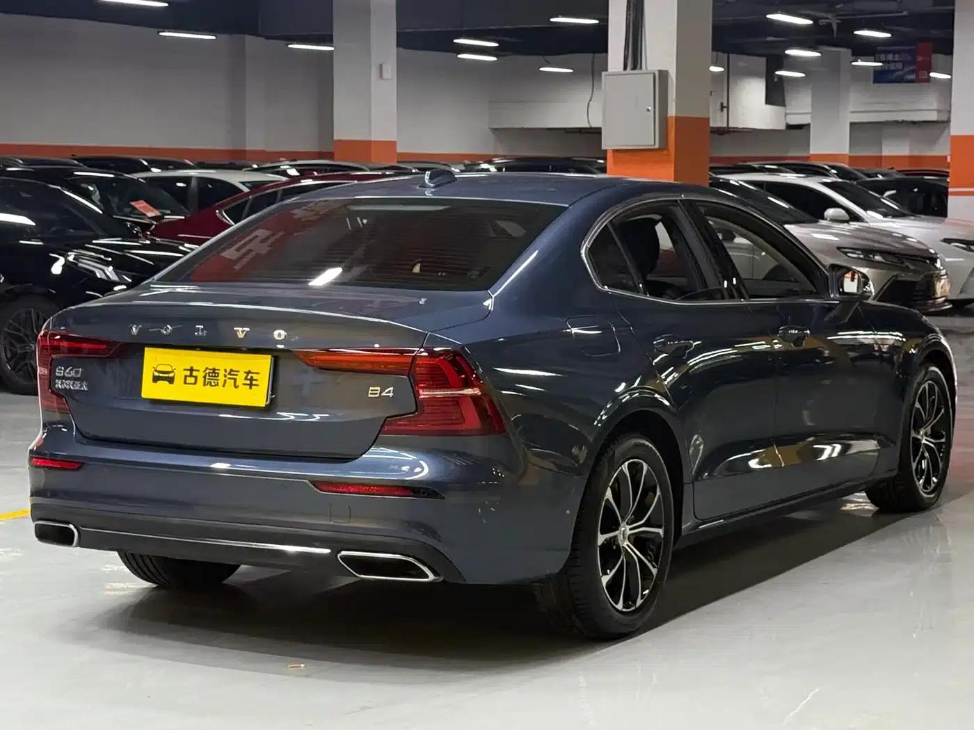 2022 Volvo S60 B4 Smart Luxury Edition — миниатюра 7
