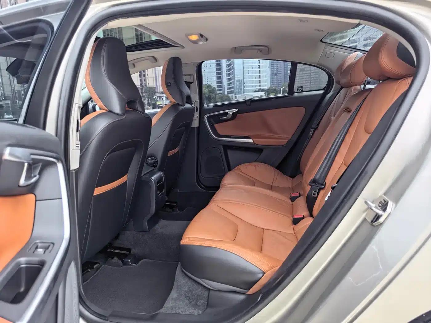 2015 Volvo S60 S60L T5 Smart Edition — миниатюра 13