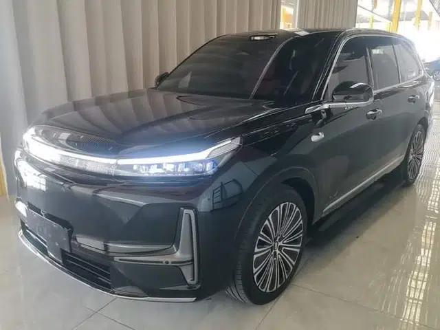 Geely Galaxy M9 2025 Model 210km Four-Wheel-Drive Leading Edition