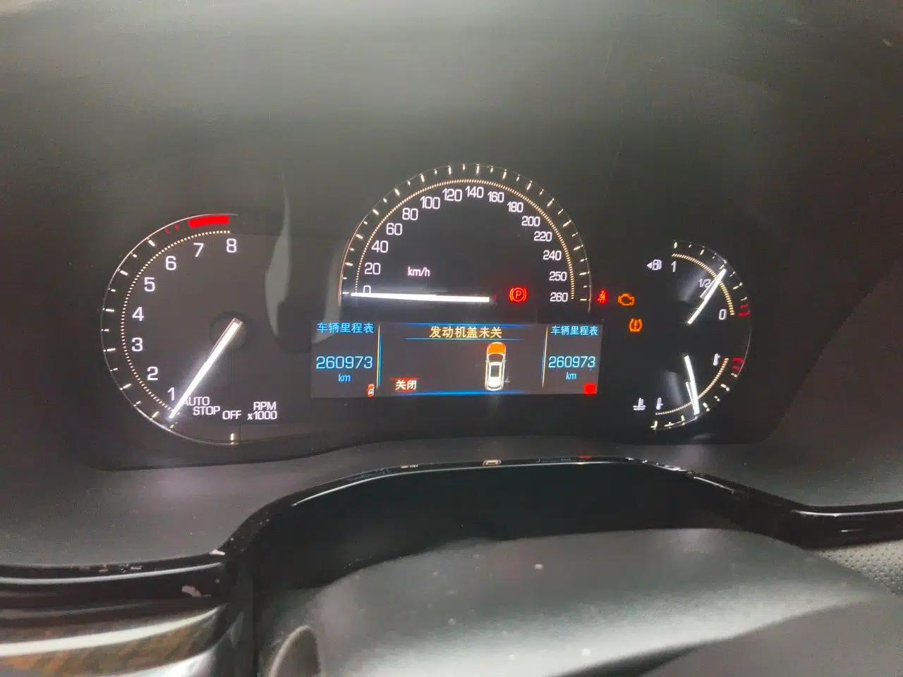 Cadillac XT5 2018 25T Tech Model — миниатюра 11