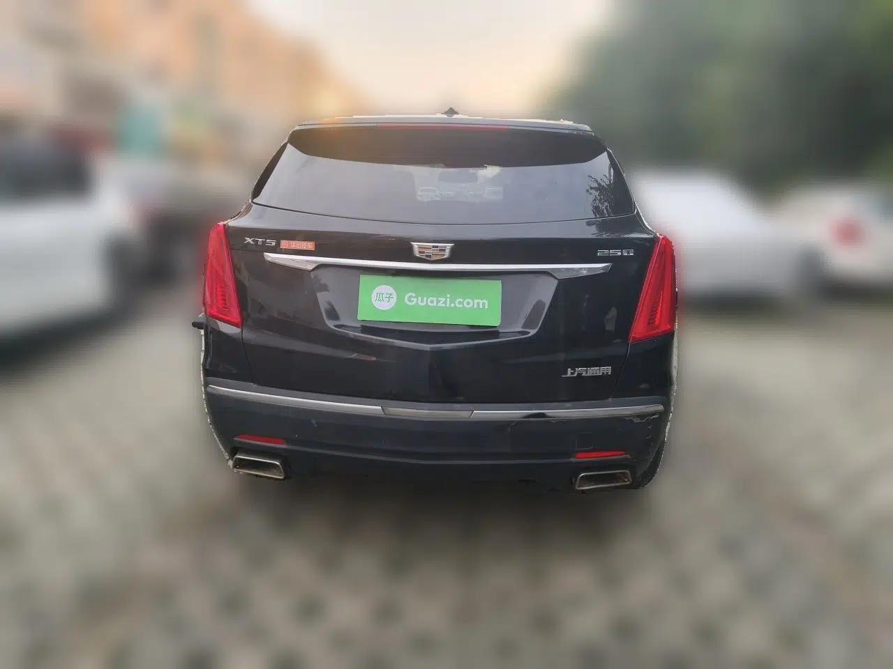 Cadillac XT5 2018 25T Tech Model — миниатюра 5