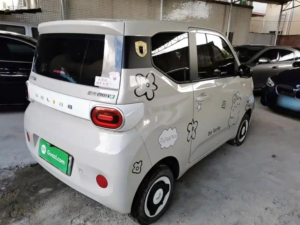 Hongguang MINIEV 2024 Third Generation 215km/h Advanced Edition — миниатюра 7