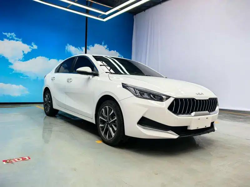 Kia K3 2021 1.5L IVT Fashion Edition — миниатюра 3